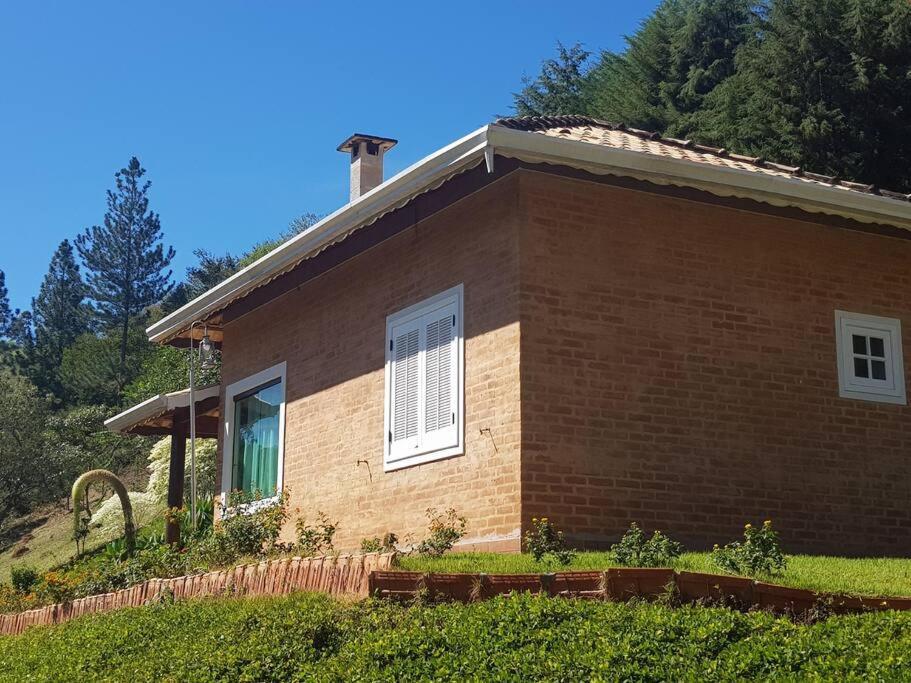 Recanto Dos Beija Flores, Chale Lantana C Monte Alegre do Sul Zewnętrze zdjęcie