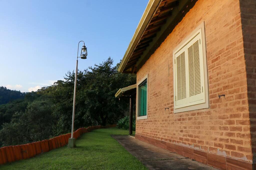 Recanto Dos Beija Flores, Chale Lantana C Monte Alegre do Sul Zewnętrze zdjęcie