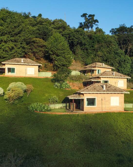 Recanto Dos Beija Flores, Chale Lantana C Monte Alegre do Sul Zewnętrze zdjęcie