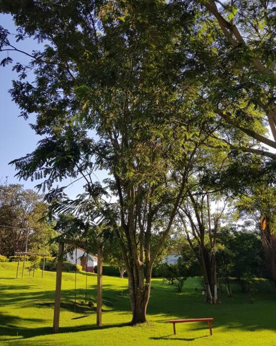 Recanto Dos Beija Flores, Chale Lantana C Monte Alegre do Sul Zewnętrze zdjęcie